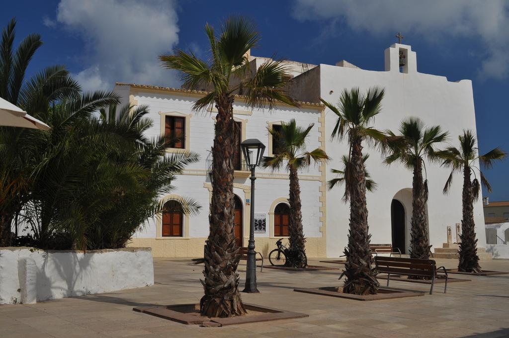 Viviendas Turisticas S'Estanyol Ла-Савина Экстерьер фото